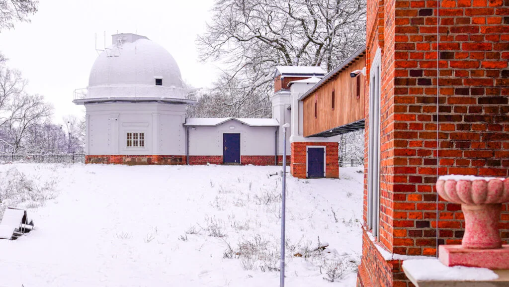 budynek planetarium w Białkowie